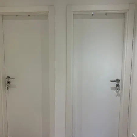 Modern Double With Private Balcony * Montijo
