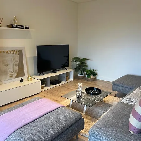 Modern Double With Private Balcony Homestay *