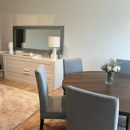 Homestay Modern Double With Private Balcony *