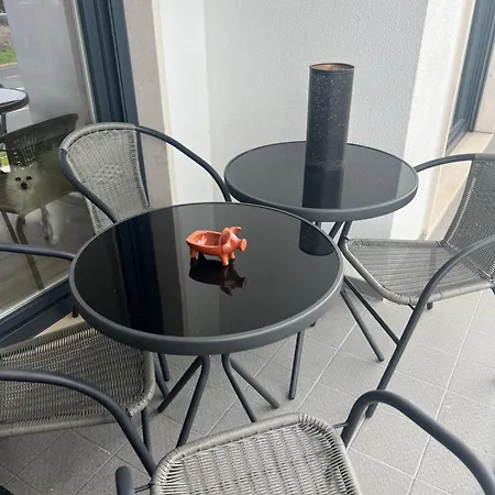 Modern Double With Private Balcony * Монтижу