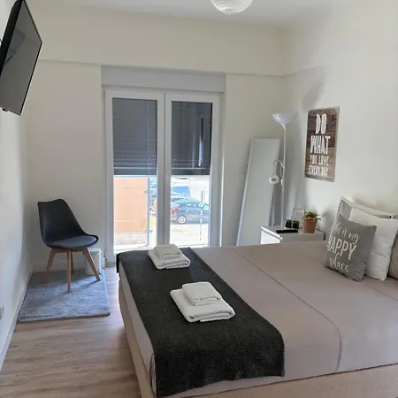 Modern Double With Private Balcony Homestay Montijo