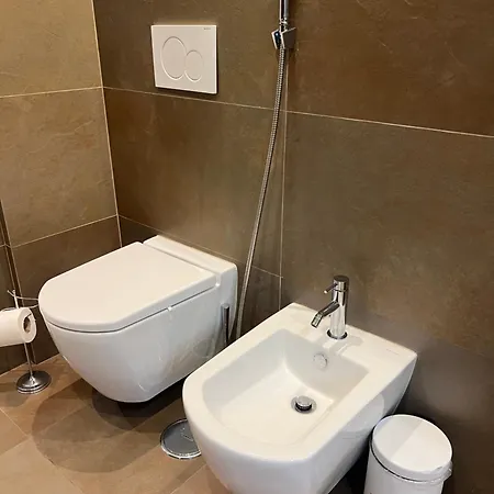 Проживание в семье Modern Double With Private Balcony *