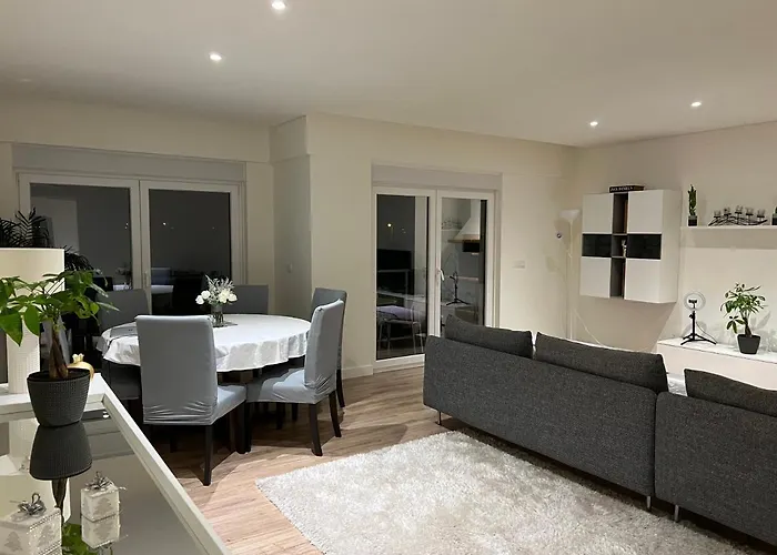 Feel Like Your Modern Next To Expo 民宿