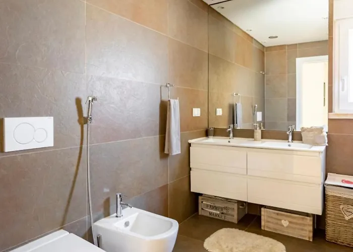 Feel Like Your Modern Next To Expo 民宿