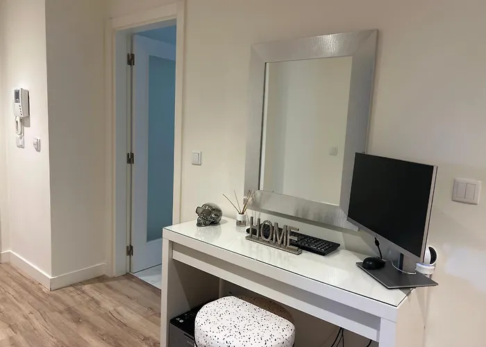 Feel Like Your Modern Next To Expo 民宿 *