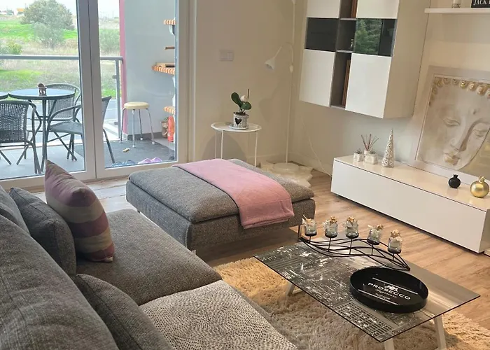 民宿 Feel Like Your Modern Next To Expo *