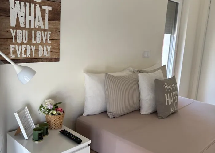 民宿 Feel Like Your Modern Next To Expo